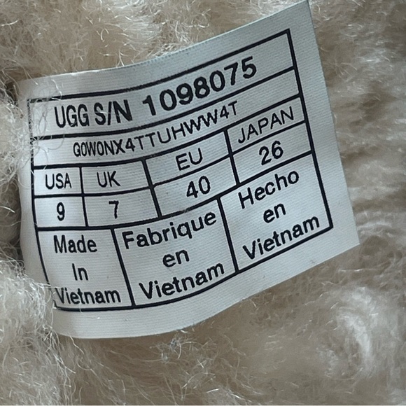 UGG CUSTOMIZABLE BAILEY BOW SHORT CHESTNUT SUEDE SHEARLING LINED US 8 / EU 39 - Picture 10 of 16